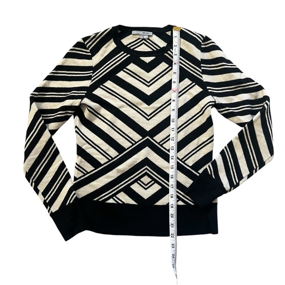 Bill Blass Knitwear Cashmere Wool Cashwool Sweater Size Small - Picture 5 of 6